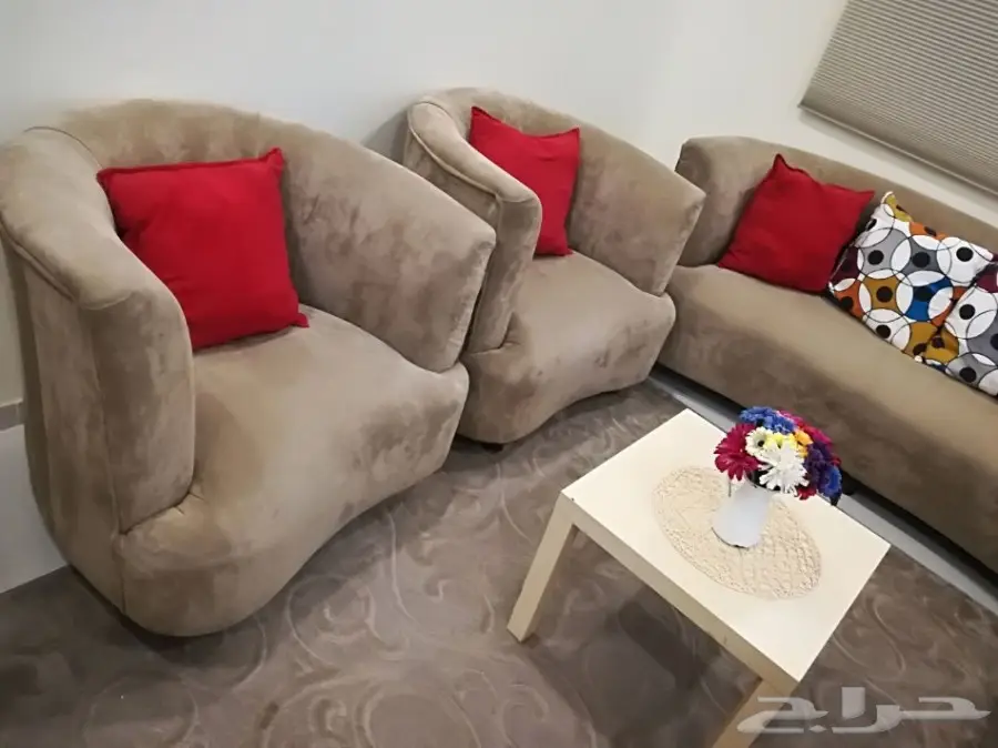 كنب محمود سعيد مستعمل نظيف جدا (image 2)