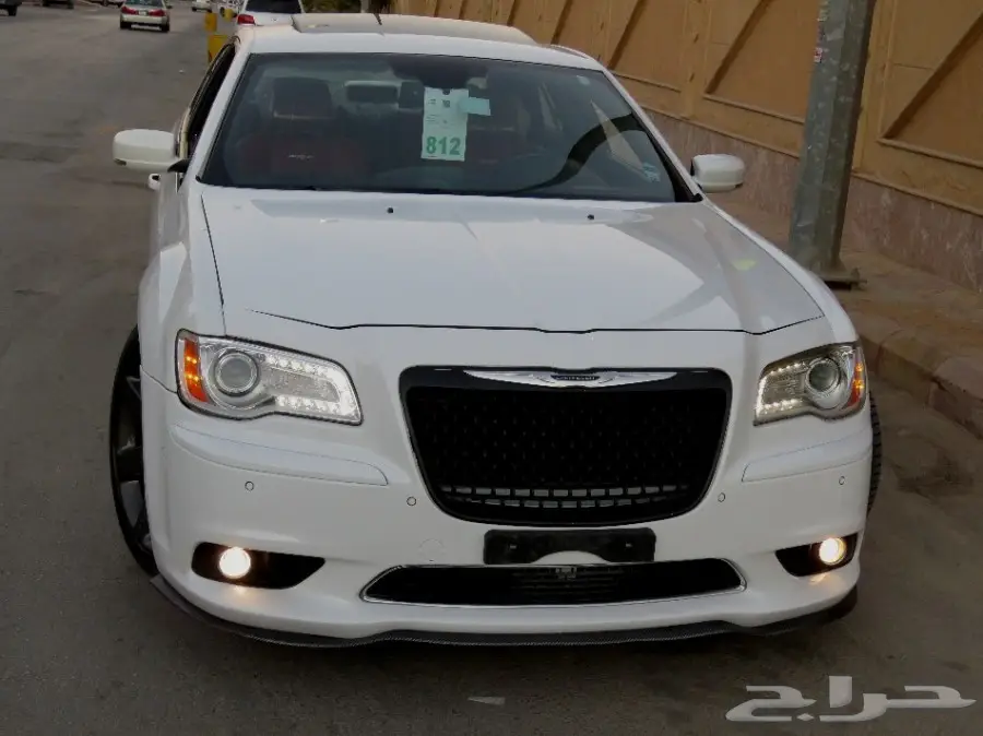 كرايزلر SRT8 سعودي 2012 