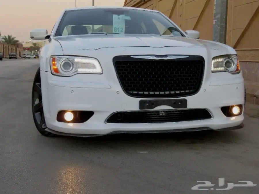 كرايزلر SRT8 سعودي 2012  (image 1)