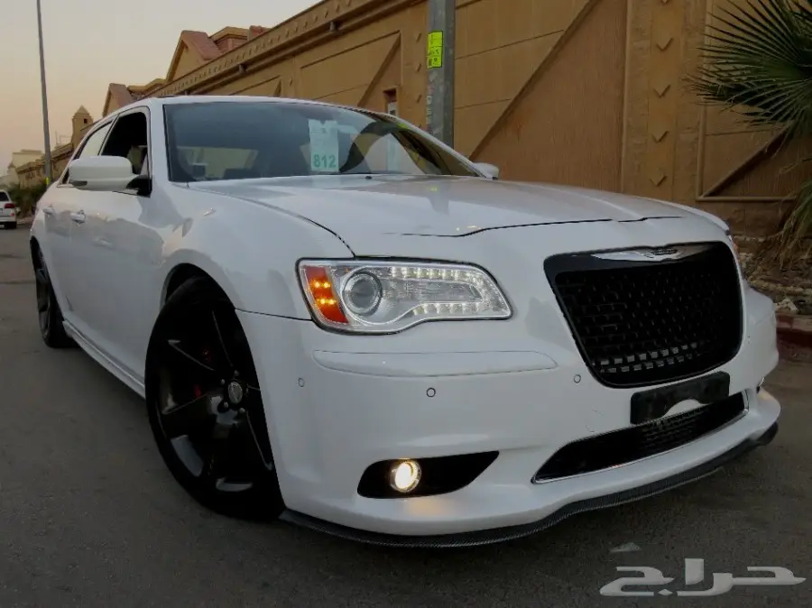 كرايزلر SRT8 سعودي 2012  (image 3)