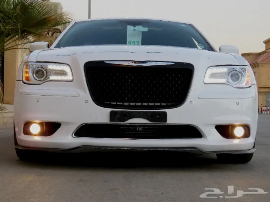 كرايزلر SRT8 سعودي 2012  (image 8)