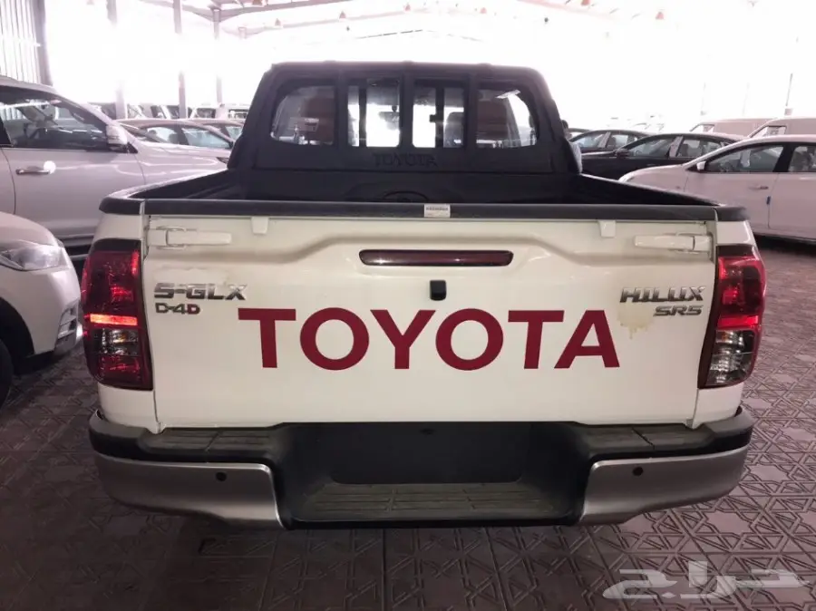 هايلكس غمارتين فل كامل 2018 ابيض سعودى - سما2 (image 18)