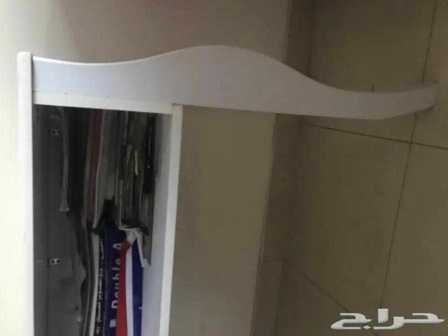 مكتب منزلي للبيع (image 1)