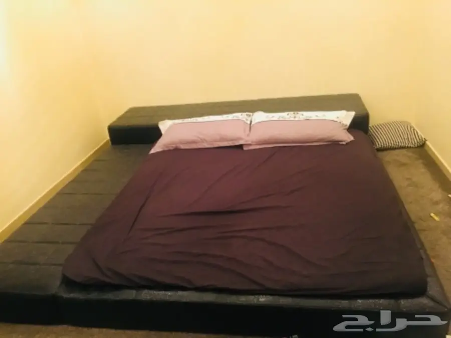 للبيع سرير فخم من محل ارجينتو نظيف جدا (image 1)