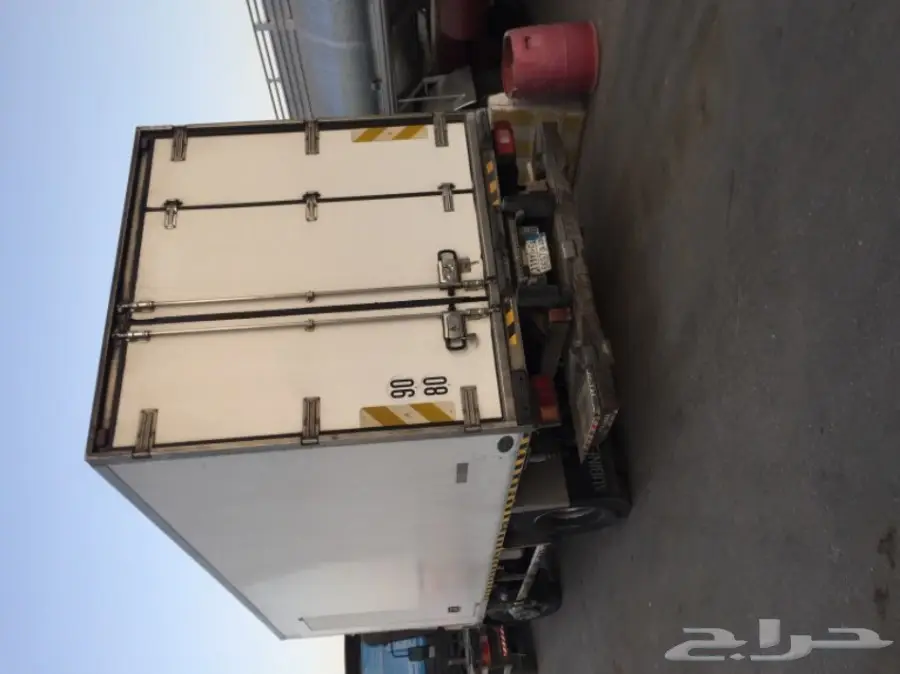 ثلاجة للبيع بدون السياره