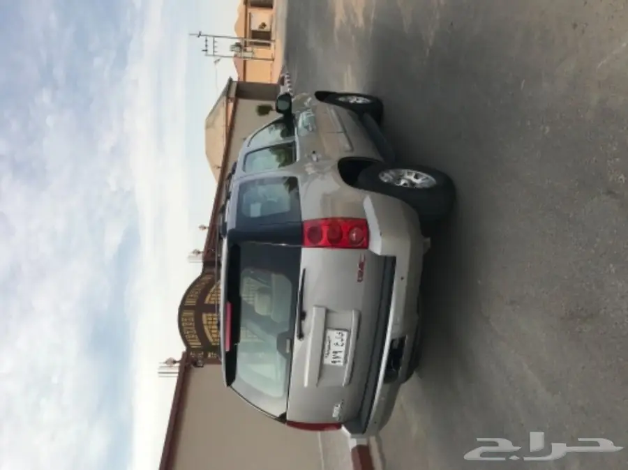 للبيع يوكن 2007 اللون فضي (image 3)