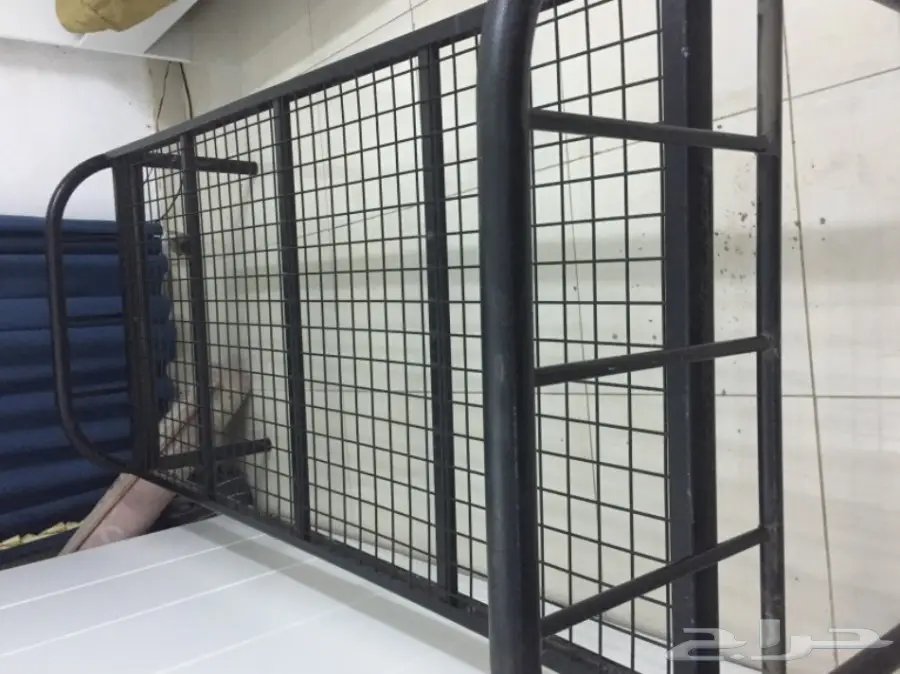 للبيع كرسي نوم لشخص واحد (image 1)