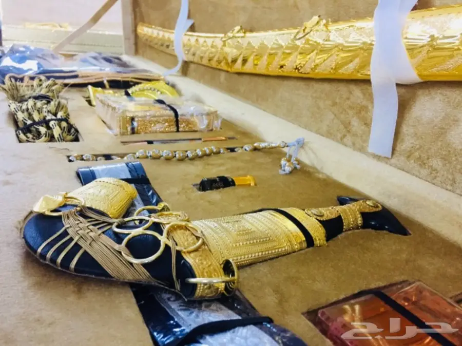 جديد 2018 طقم هدية فاخر ويجمل بسعر اجمل (image 5)