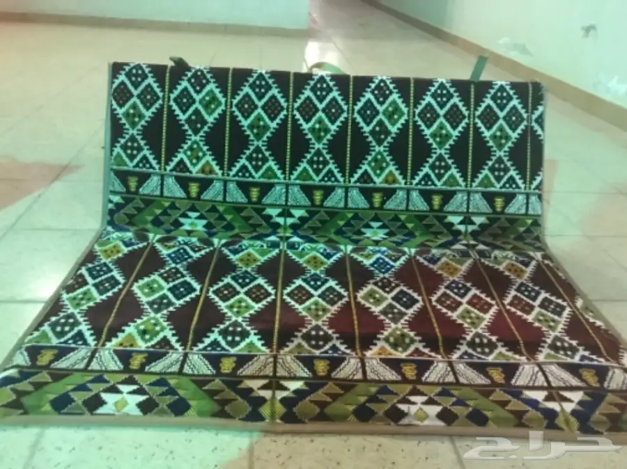 للبيع كراسي بر ورواقات