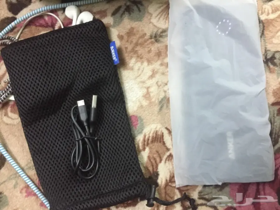 شاحن انكر البيع مستعجل