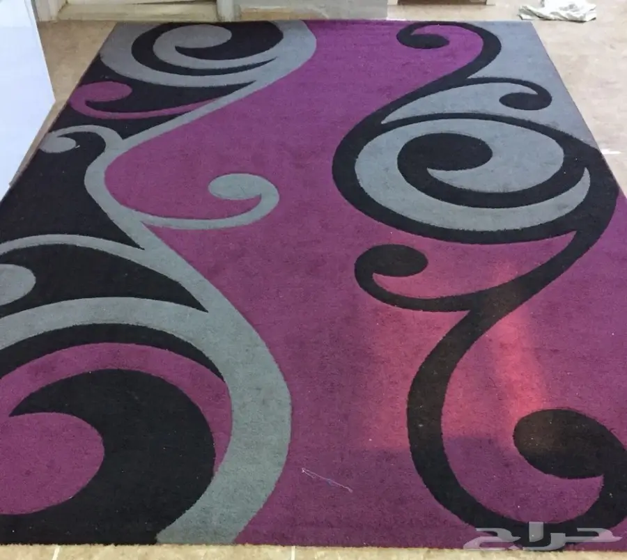 كنب متصل  نظيف للبيع بكامل ملحقاته