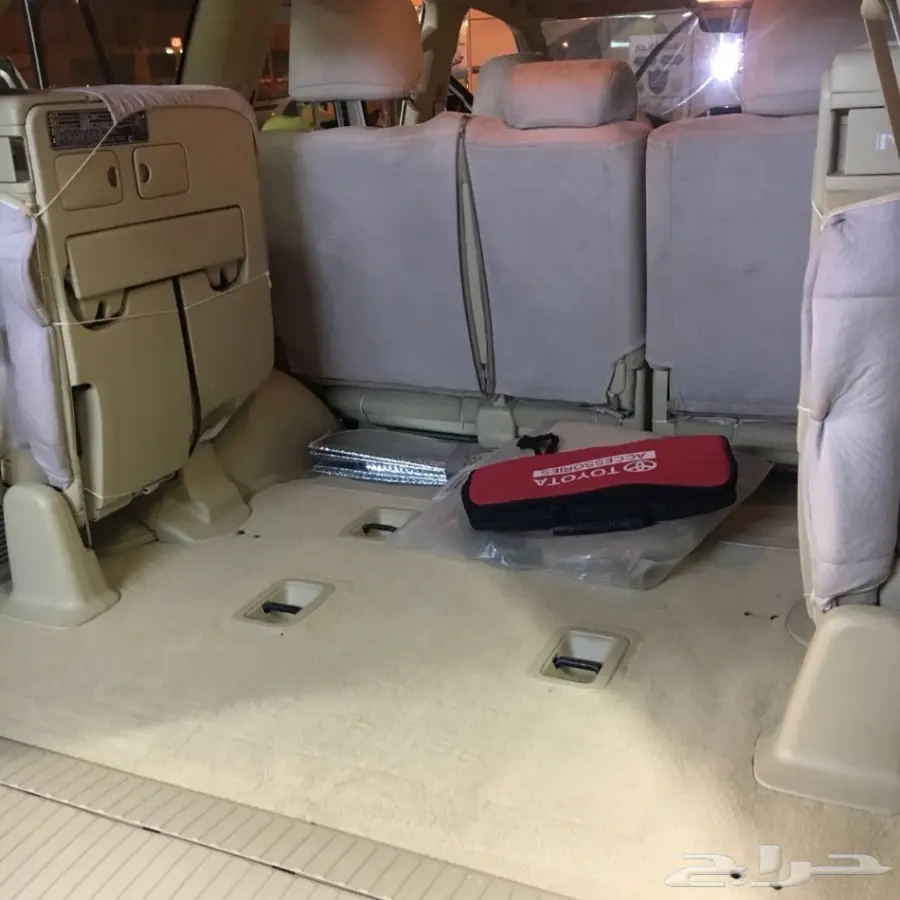 جيب لاندكروزر GXR 2016 8v (image 9)