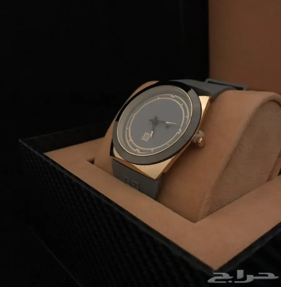 ساعات رجالية (ارمني - جيفنشي - بربري - رادو) (image 30)