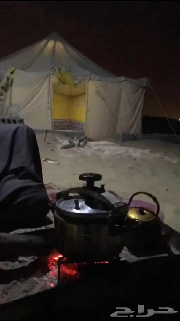 للبيع خيمه 4x4 منصوبه وجاهزه في خط المطار 