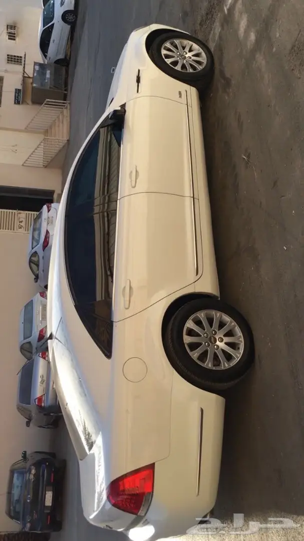 للبيع: شفروليه كابرس رويال 2009 - حالة ممتازة! (image 8)