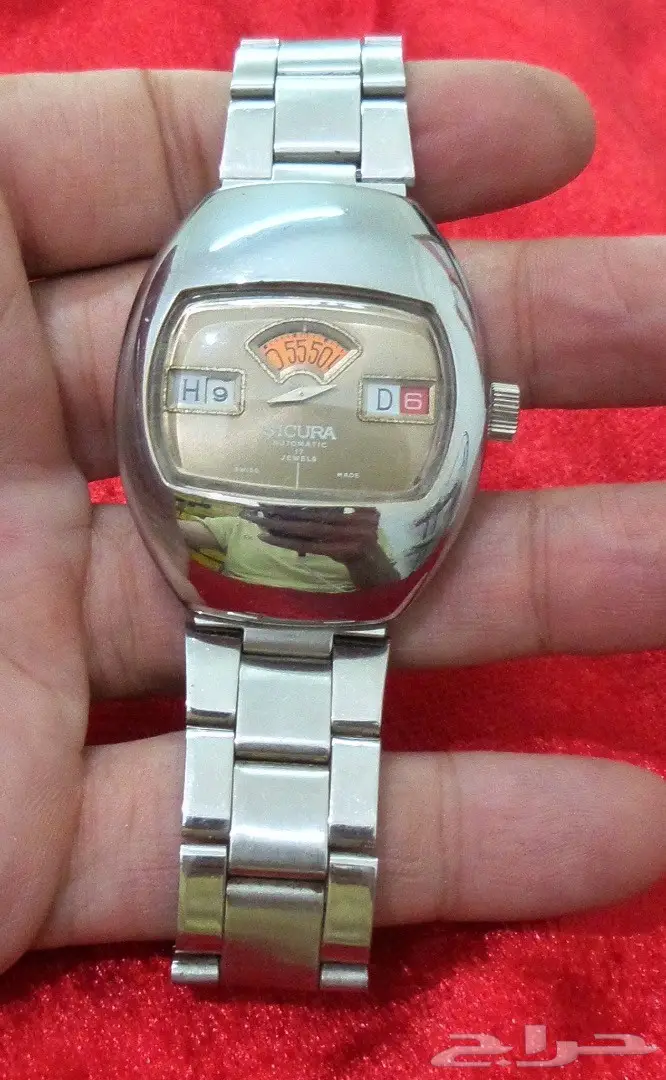 ساعة سيكورا سويسرية أصلية من السبعينات - فرصة لا تُفوّت!