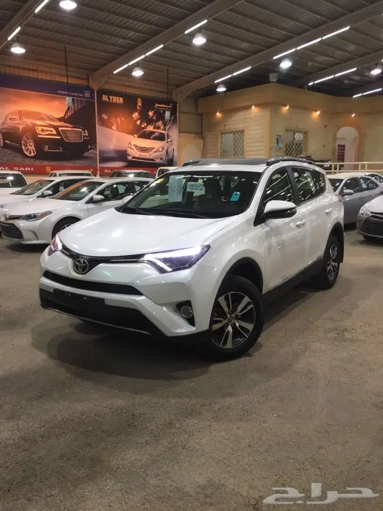 تويوتا راف فور موديل 2017 فل وسياحي (image 8)