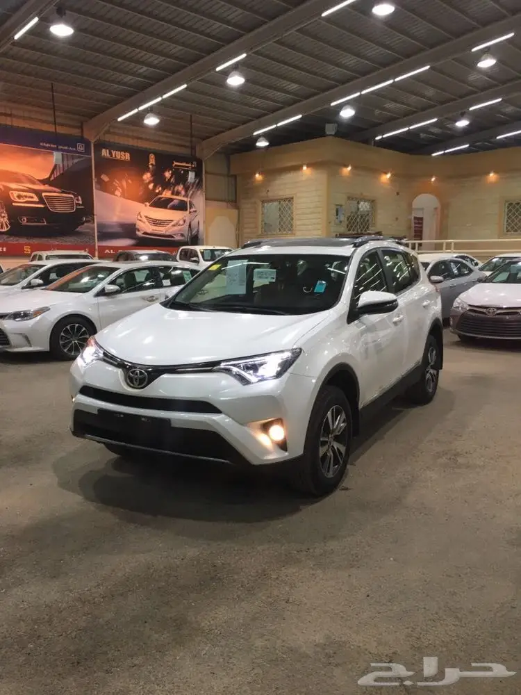 تويوتا راف فور موديل 2017 فل وسياحي (image 14)