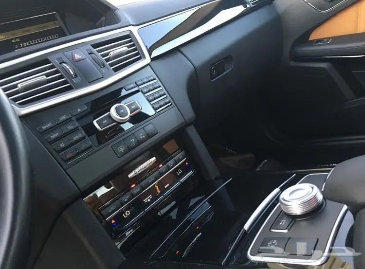 E 300 2012 (image 9)