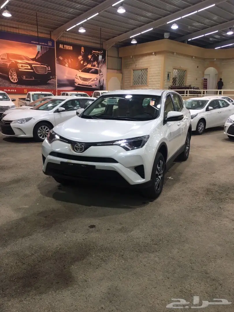 تويوتا راف فور موديل 2017 فل وسياحي (image 1)