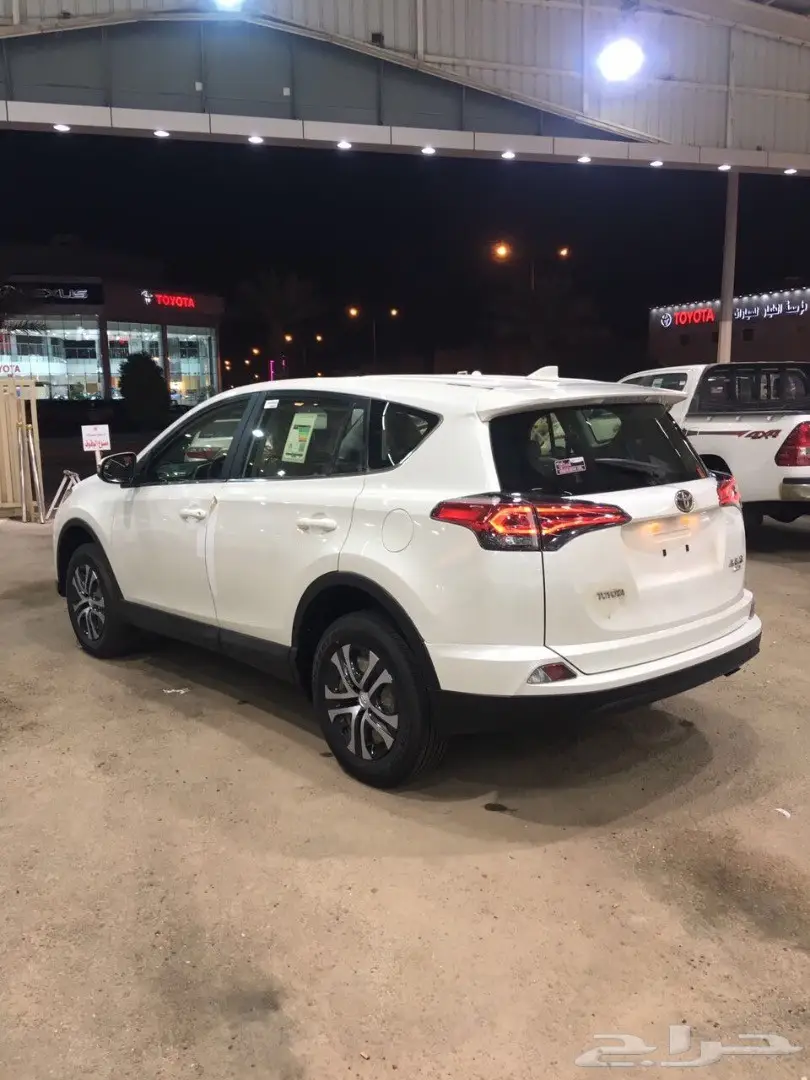 تويوتا راف فور موديل 2017 فل وسياحي (image 5)