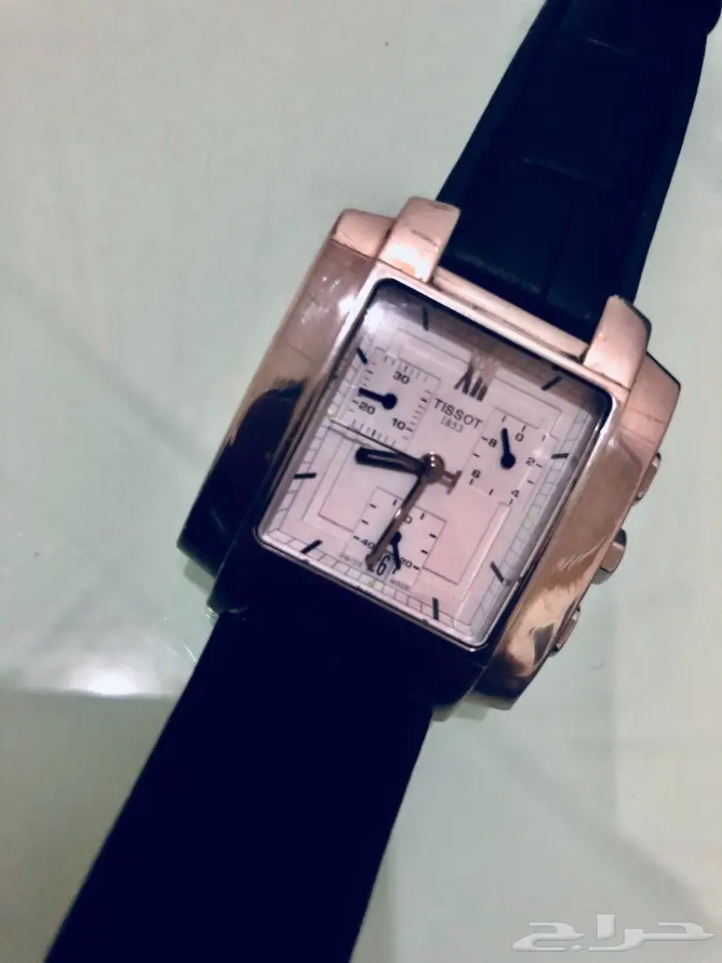 ساعة تيسوت كرونوغراف أصلية - صيانتها حديثًا! (image 1)