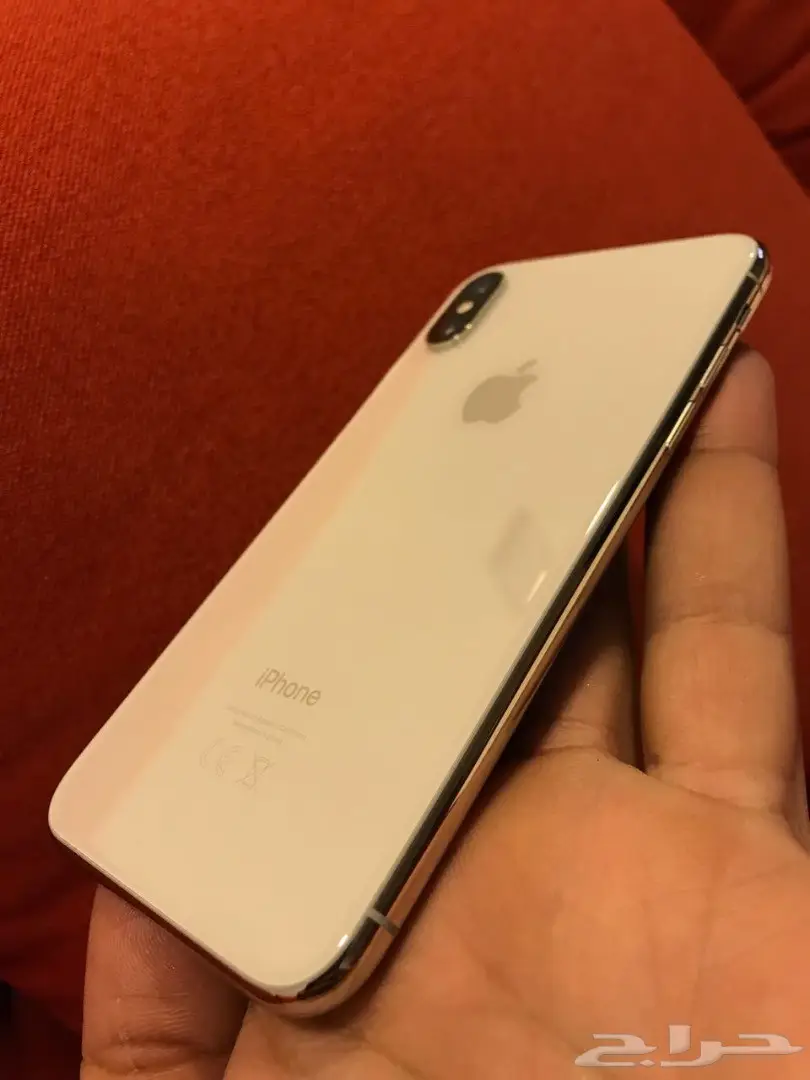 iPhone X 64GB - أبيض - ضمان سنتين (image 4)