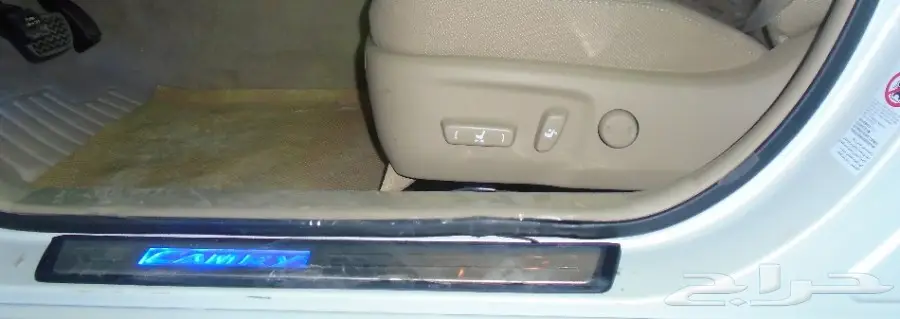 تويوتا - كامرى فل خليجى GLX موديل 2017 (image 12)