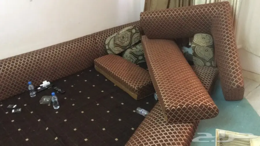 اثاث فاخر للبيع - غرفة رجال ونساء