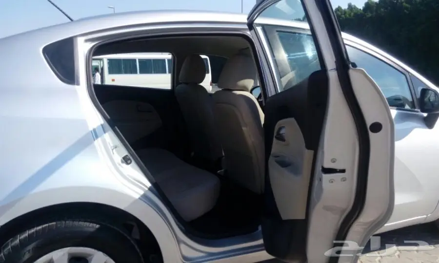 كيا ريو 2015  (image 12)