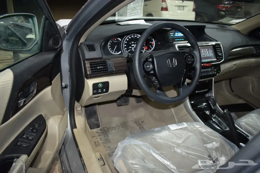 هوندا اكورد اسبيشل خليجي 2017 (image 7)