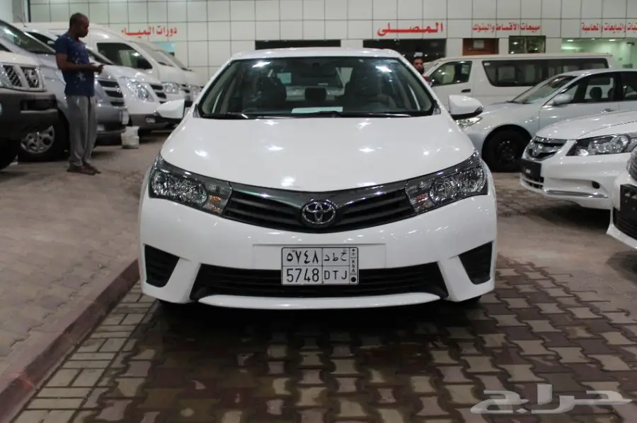 تويوتا كورولا موديل 2015 (image 1)