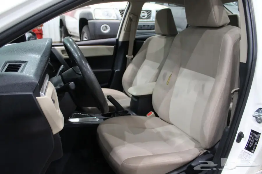 تويوتا كورولا موديل 2015 (image 2)