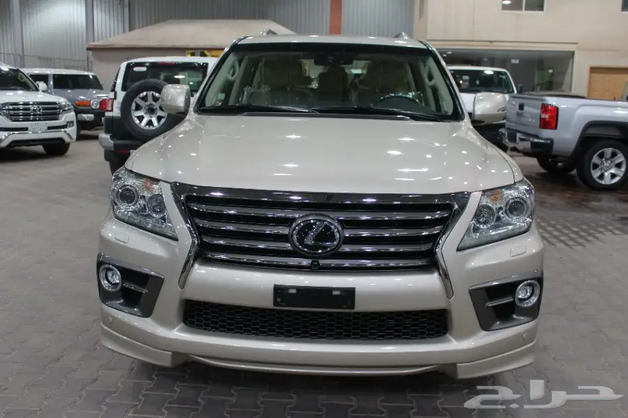 لكزس ال اكس 570 موديل 2015 سعودي