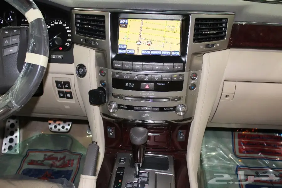 لكزس ال اكس 570 موديل 2015 سعودي (image 10)