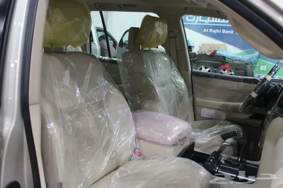 لكزس ال اكس 570 موديل 2015 سعودي (image 12)