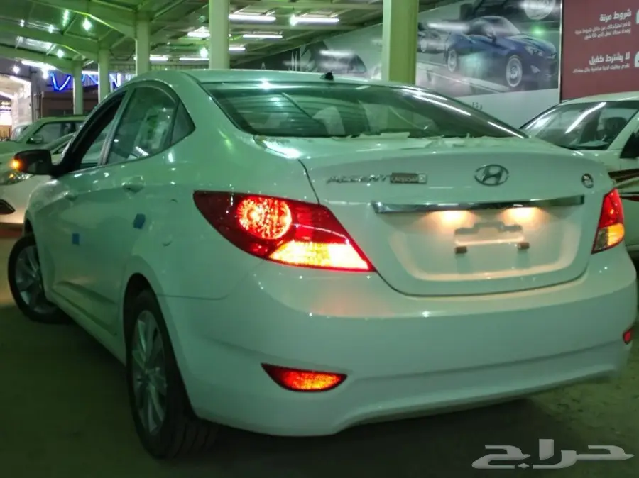 هونداي ايكسنت فئة كاملة - موديل 2018 (image 6)