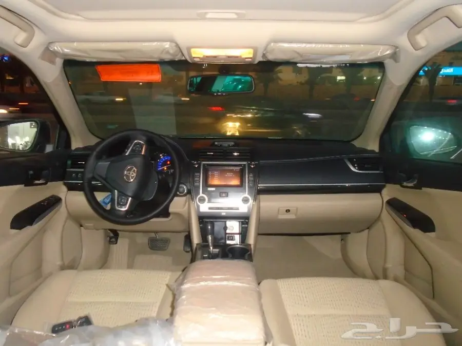 تويوتا - كامرى فل خليجى GLX موديل 2017 (image 15)