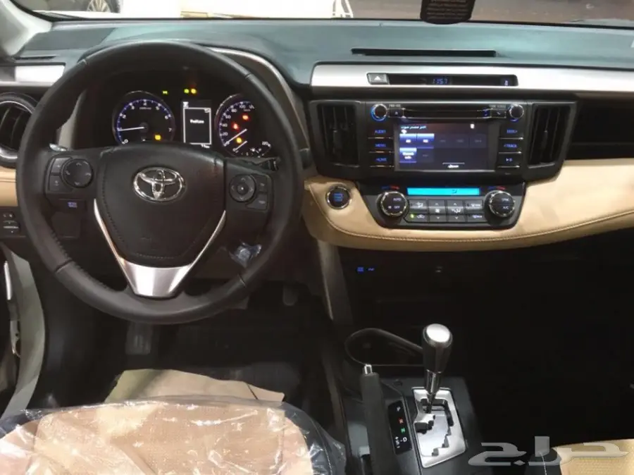 تويوتا راف فور موديل 2017 فل وسياحي (image 16)