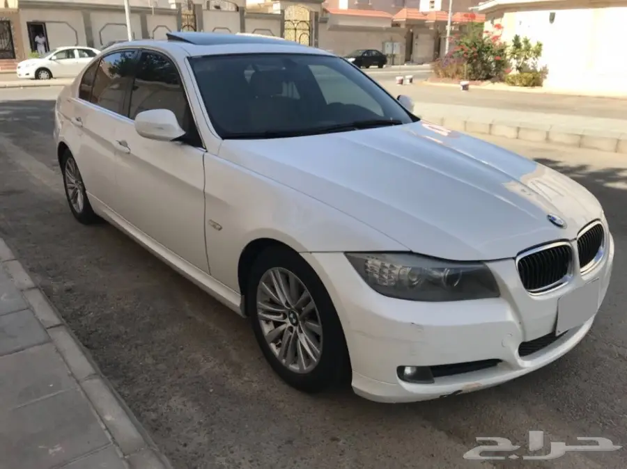 للبيع بي ام دبليو 323i BMW 2010 (image 3)