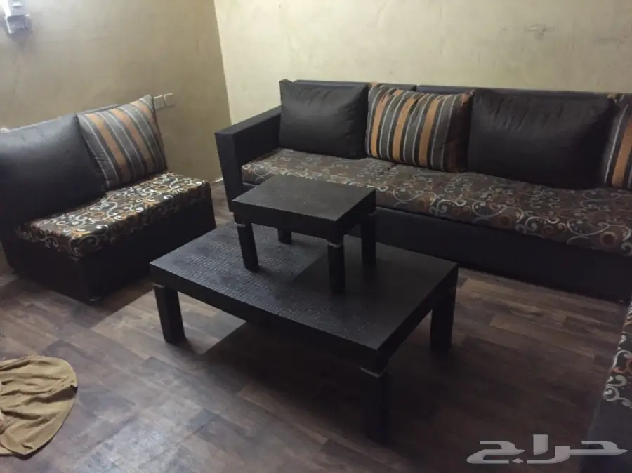 غرفة نوم وكنب ومكيف للبيع بسعر 1000 ريال (image 11)