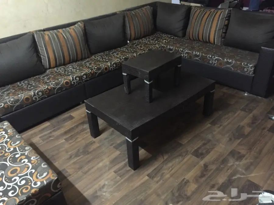 غرفة نوم وكنب ومكيف للبيع بسعر 1000 ريال (image 12)