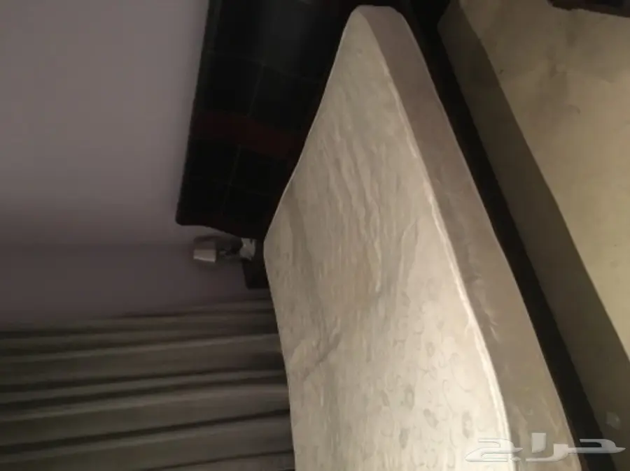 غرفة نوم وجلسة للبيع