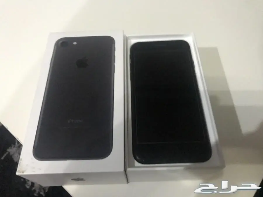 ايفون 7 128G اسود مطفي كامل الاغراض