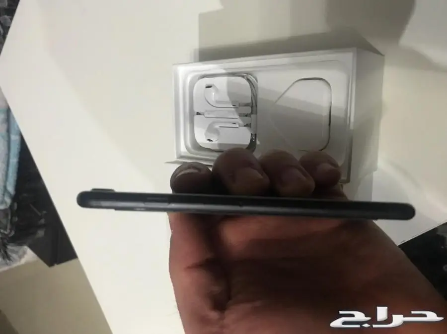ايفون 7 128G اسود مطفي كامل الاغراض (image 6)