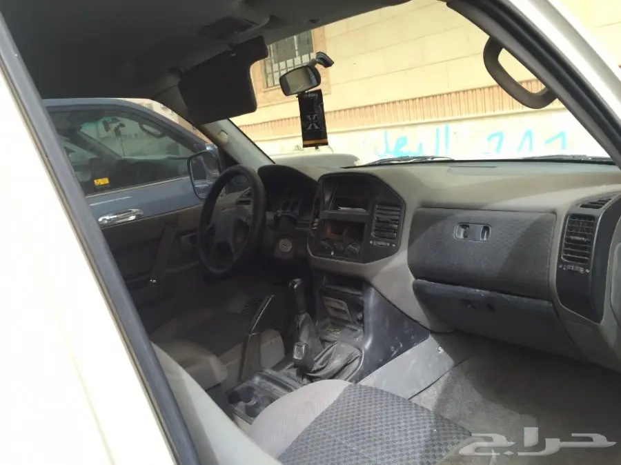 للبيع او للبدل باجيرو ربع 2002 حكومي سابقا (image 4)