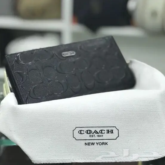 محافظ رجالية ماركات (image 7)