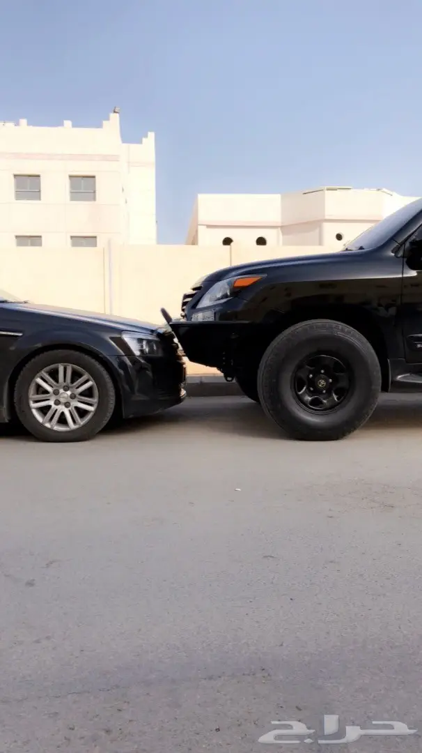 صدام جيب لكزس (image 2)