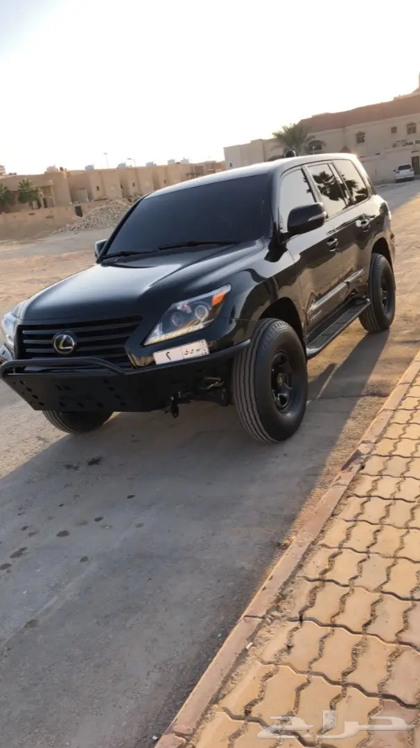 صدام جيب لكزس (image 4)