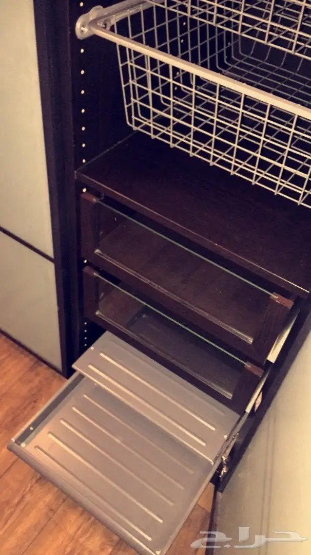 دولاب من ايكيا شبه جديد (image 3)